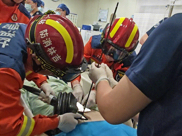 科普 | 击穿眉骨、扎穿手指……这项人气运动暗藏风险！