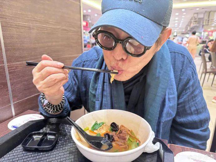 向太透露李连杰病情