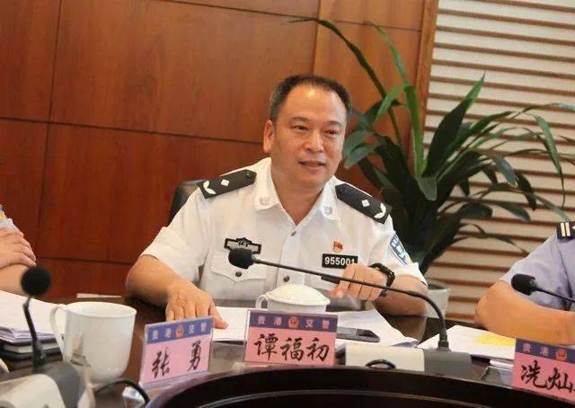 主动投案的“谭队长”，牵出系统性腐败问题，20多名班子成员和其他党员领导干部被查处