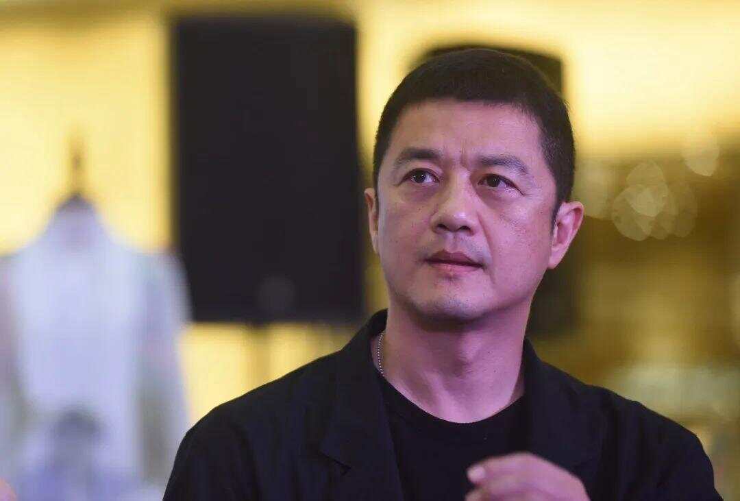 嫣然天使儿童医院被执行1381万余元，该医院由李亚鹏、王菲等人共同发起成立，名下涉多起司法案件