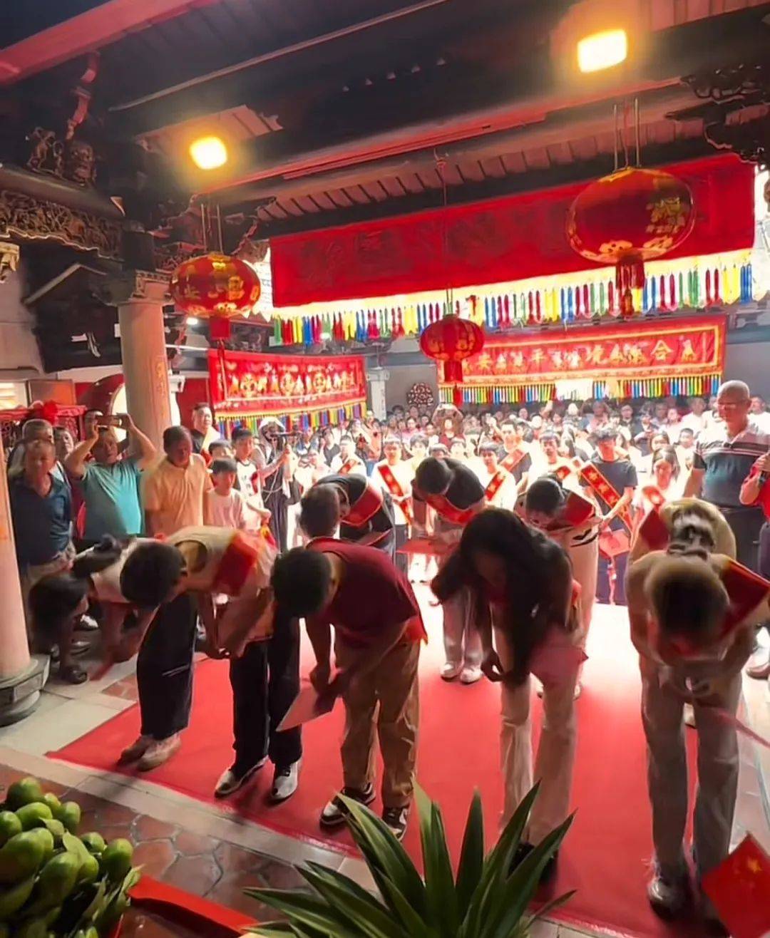捅了博士窝！福建一村出33名博士，今年再添61名优秀学子，共获20多万奖学金