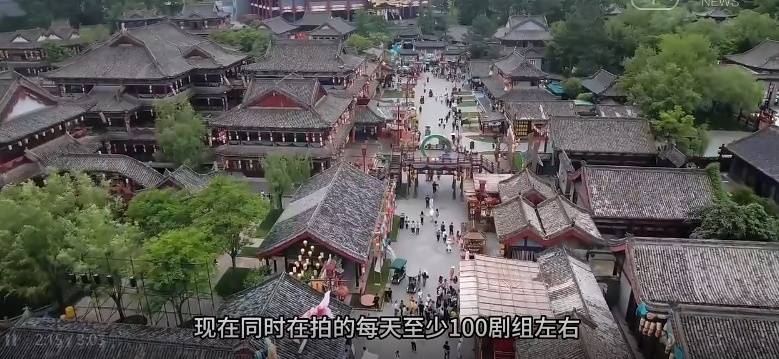 横店短剧剧组急缺中老年演员，知情人：日薪最高可达5000元，能记住台词的不缺工作