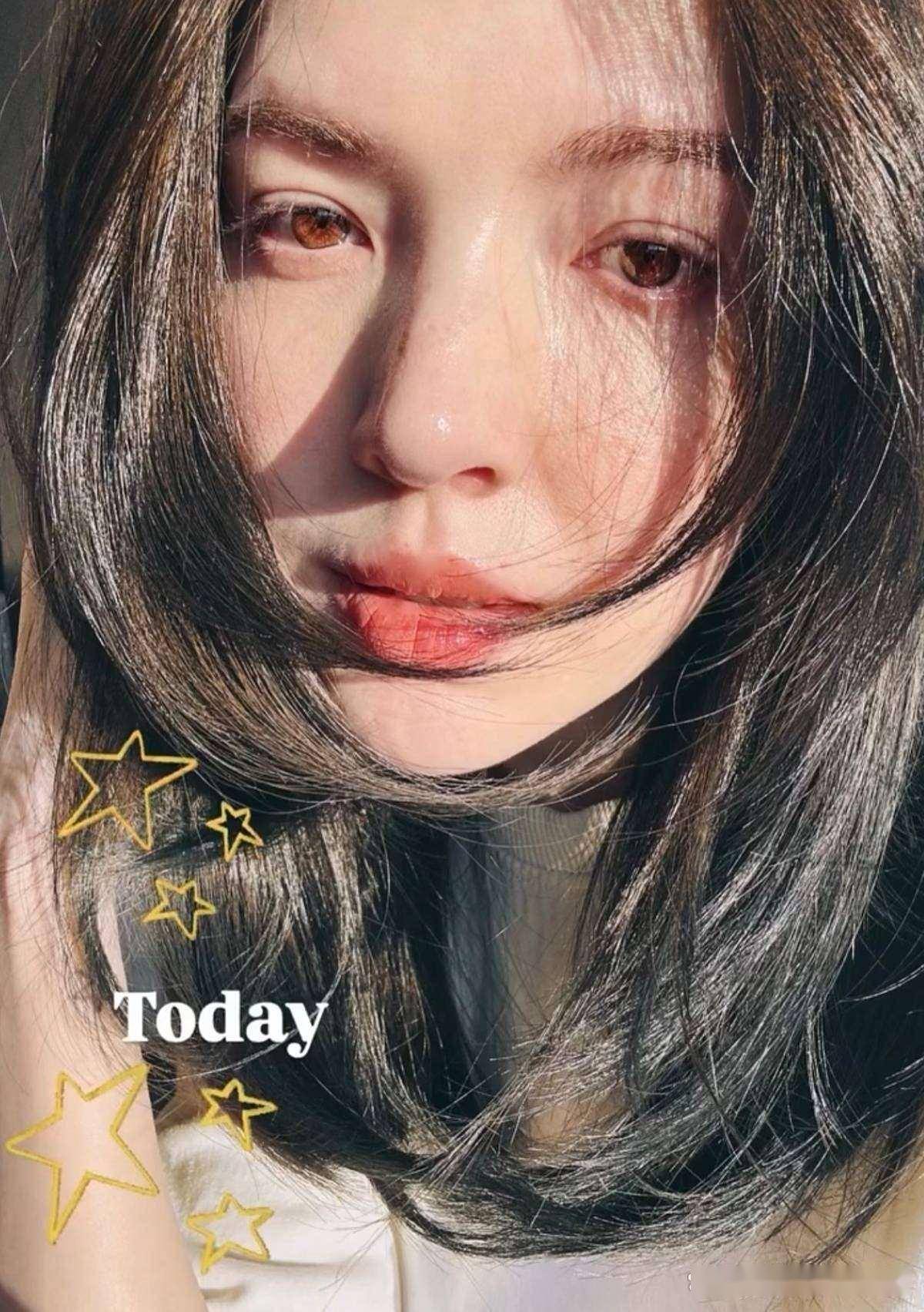 许玮甯产后晒照妈妈的美丽由自己定义