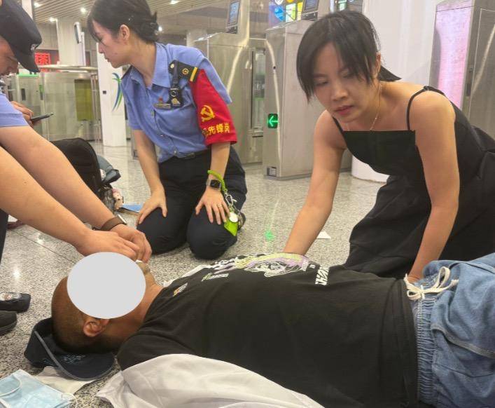 对话咬掉穿戴甲救人的韶关护士：指甲很痛，但更担心阻碍抢救