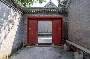 【易轩解梦】梦到家门大开:这究竟是“凶兆”还是另有隐情?_能量_边界_生命