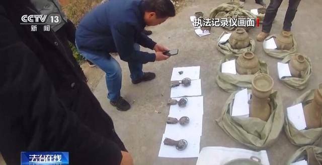 看小说学盗墓挖走20余件国宝 特大盗墓案细节曝光