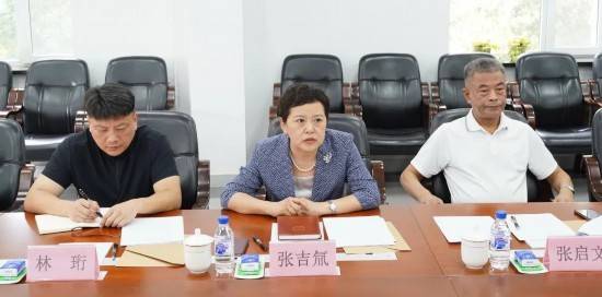 长春市人大监察司法委主任委员张吉氚一行到长春汽开区法院调研指导执行工作
