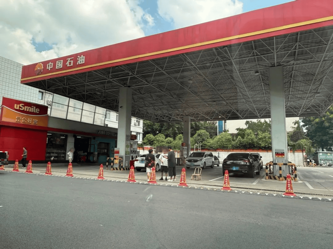 市场监管部门通报“中石油50L油箱加67.96L汽油”调查结果：设备故障导致重复计费