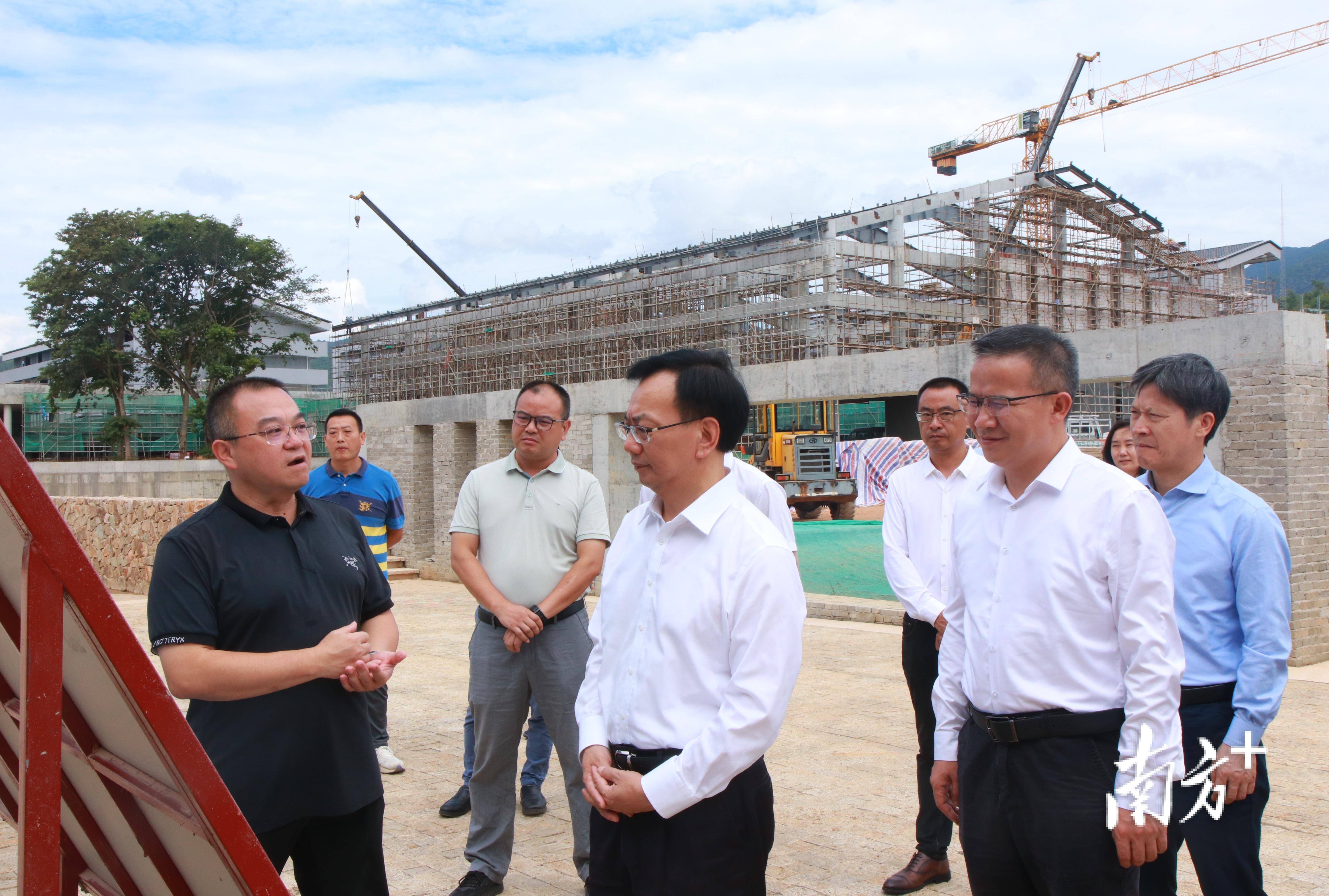 广州市天河区委书记谭明鹤率团来兴开展对口帮扶协作工作