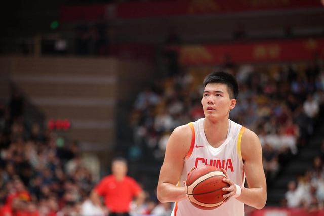 「CBA」重磅交易达成！焦泊乔加盟广东宏远，陈国豪加盟广州龙狮