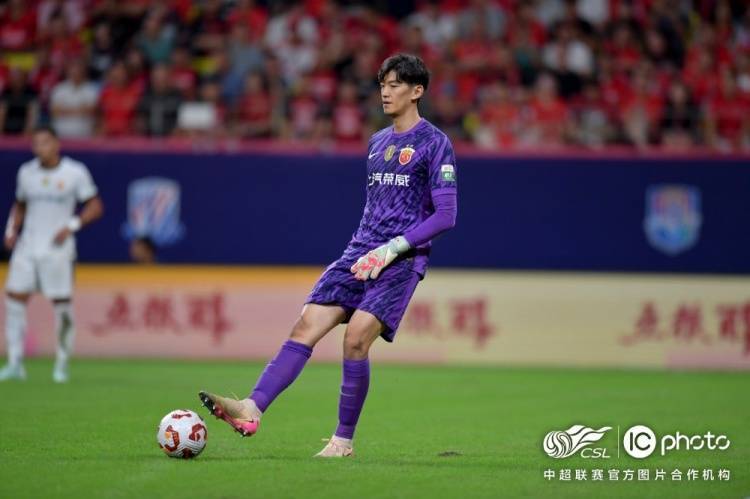 上海海港客场1-4成都蓉城，下一轮将于9月12日主场迎战云南玉昆