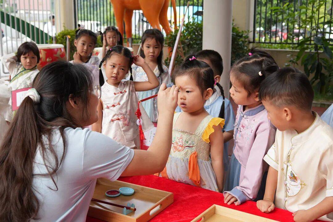 开学啦！带你直击“开学第一天”