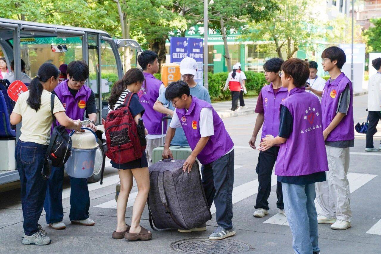 广东岭南职业技术学院2025报到新生再创新高