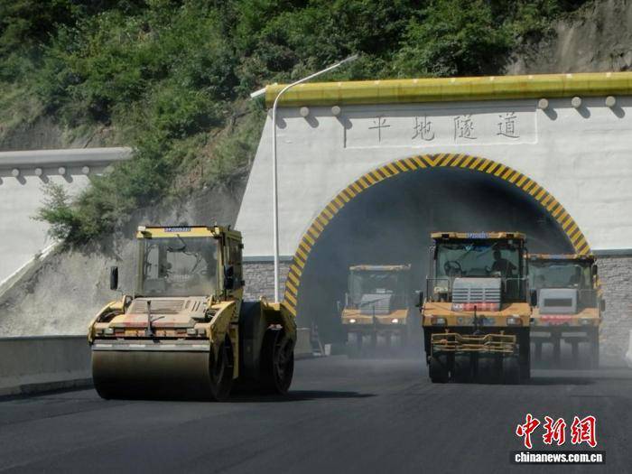 通车在即！四川九绵高速主体工程全线贯通