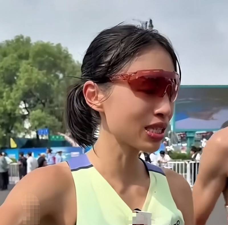 “最快女护士”所属MCN发声辟谣！称与精英跑者无商业签约