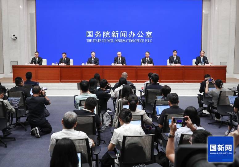 2024年刑事案件立案数同比下降25.7%，我国是世界上公认最安全的国家之一