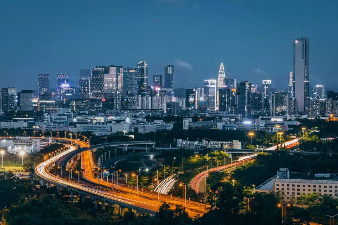高速上逆行44分钟！事发深圳凌晨，多名市民报警！吴某被判刑