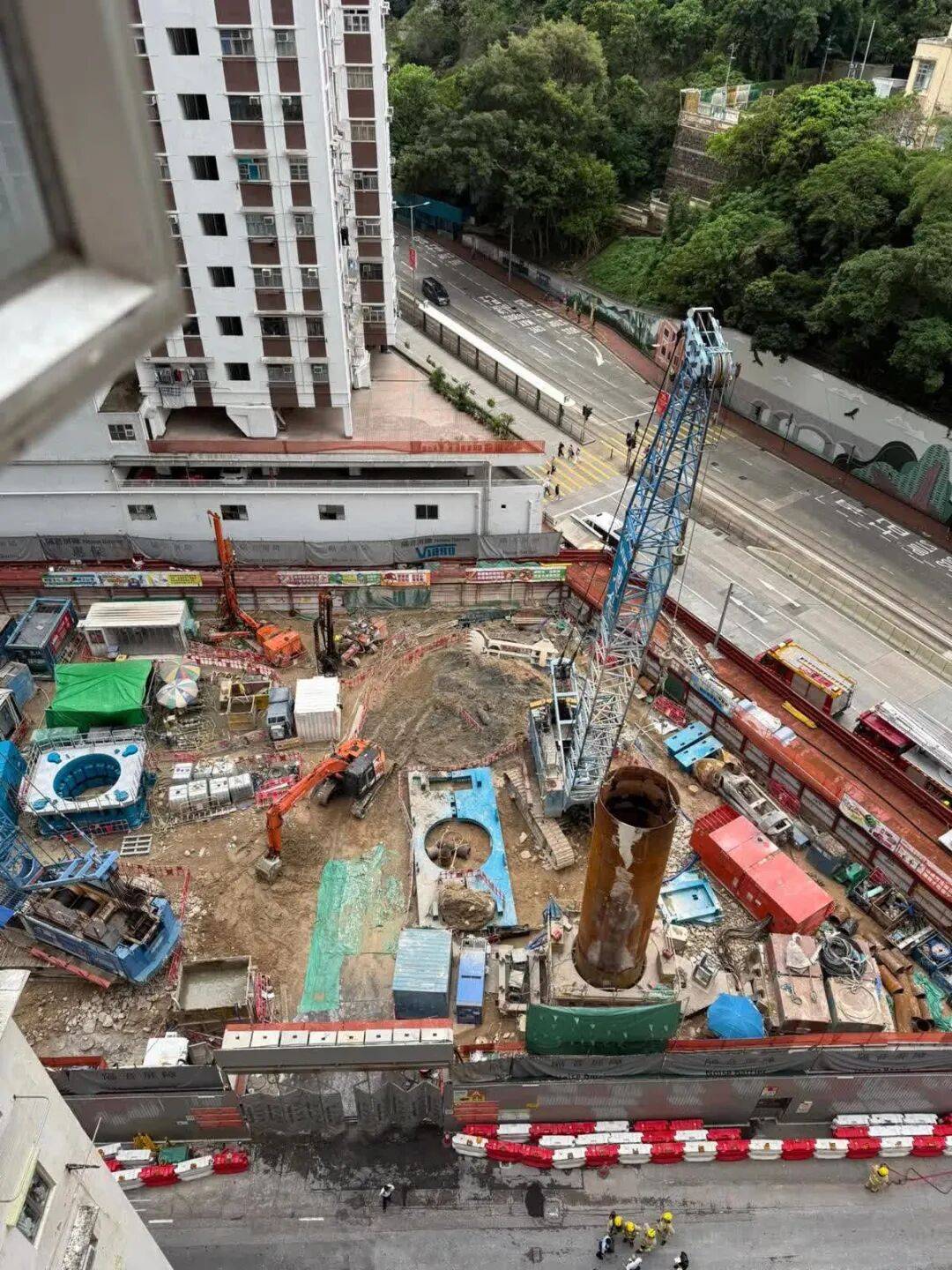香港发现二战美军空投炸弹，威力和当年几乎一样！警方正烧毁弹内炸药，疏散约6000人