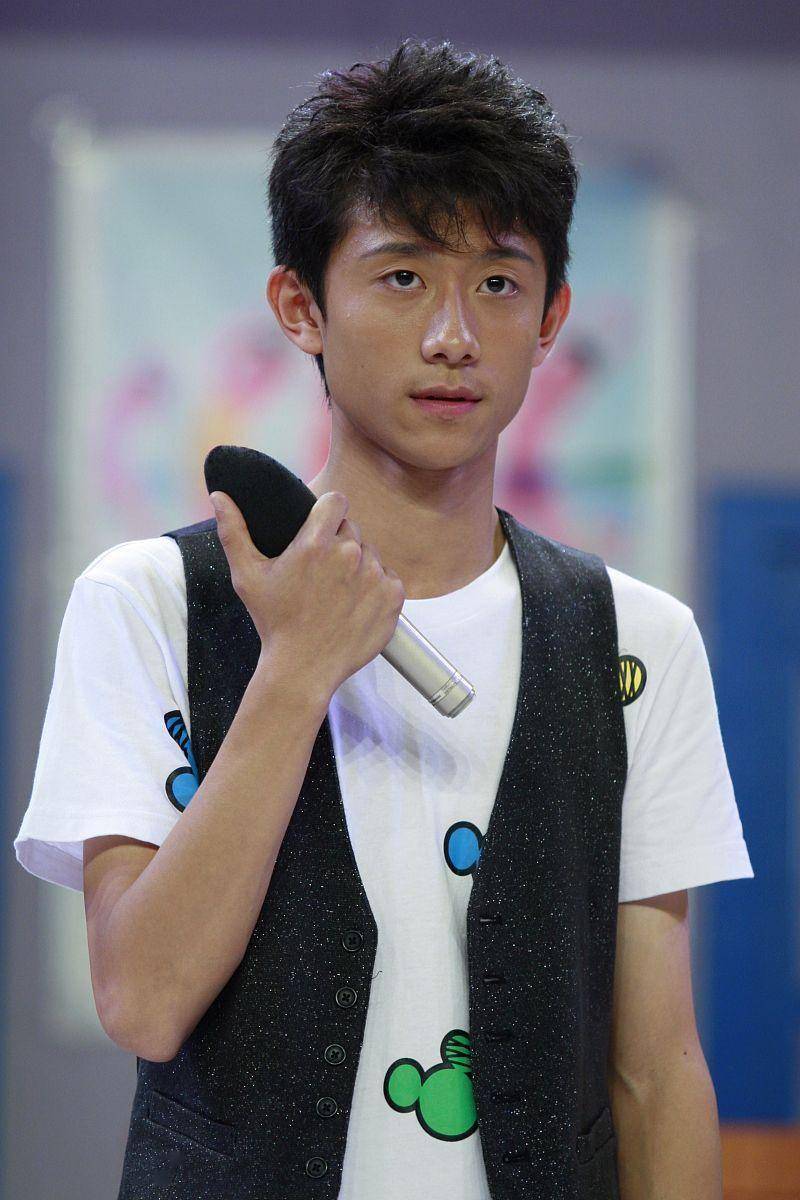 张一山:从"刘星"到"丁一",90后演员的逆袭之路