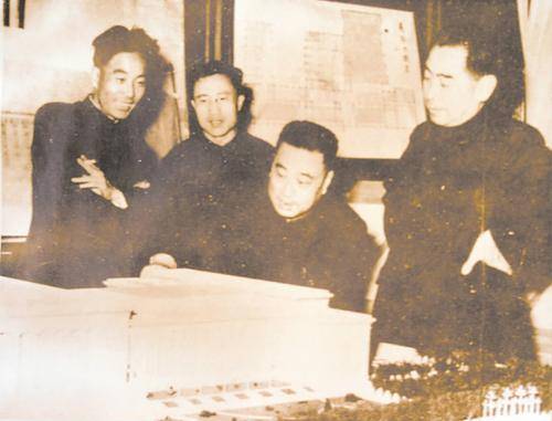 面对“一步一难题”,380天建成的人民大会堂何以震撼世界_天安门广场_中国建筑_规划