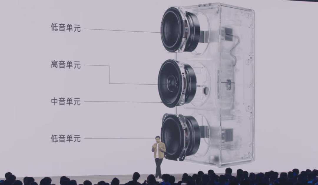 4499元起的小米17，到底是怎么对标iPhone 17的？