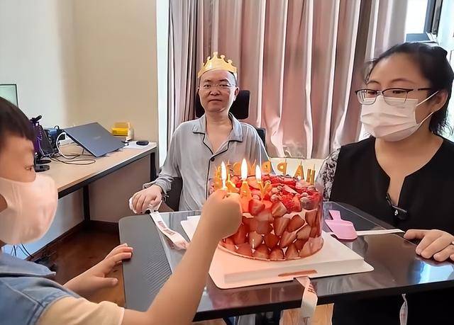 蔡磊发文证实已五体瘫软无法言语，称过去20个月对外科研资助超5000万