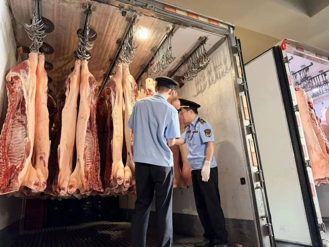 北京市市场监管部门开展农批市场“夜查行动” 守护双节食品安全