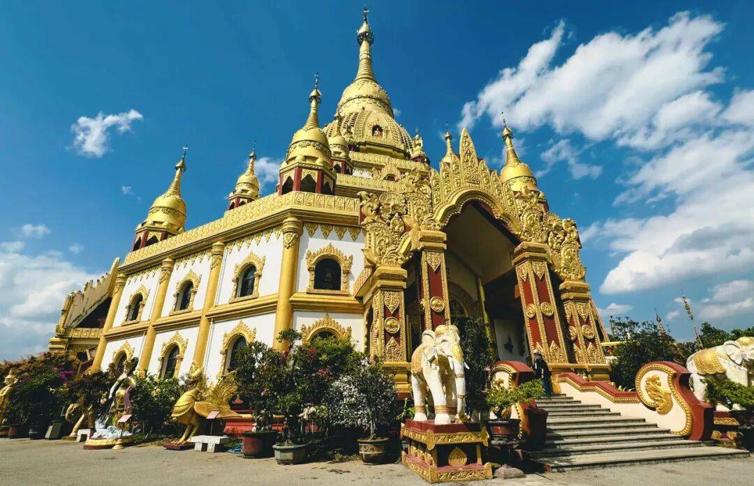 走进云南,仿佛穿越了时空的隧道,让人