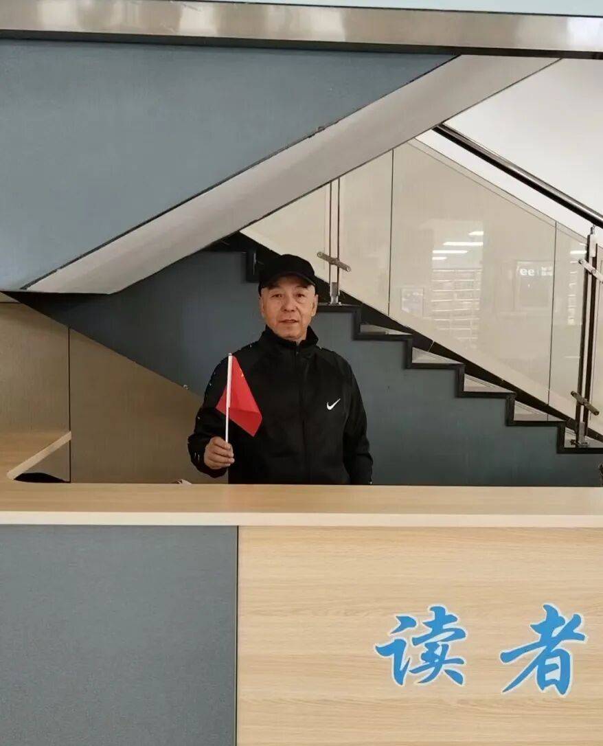 双节同庆，书香不息——图书馆双节假期学习氛围浓厚