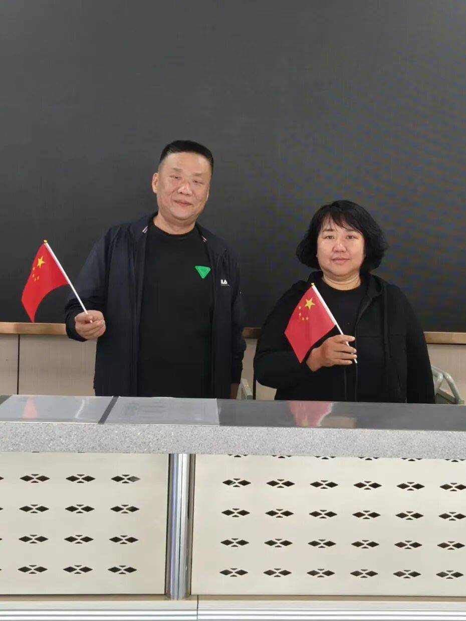 双节同庆，书香不息——图书馆双节假期学习氛围浓厚