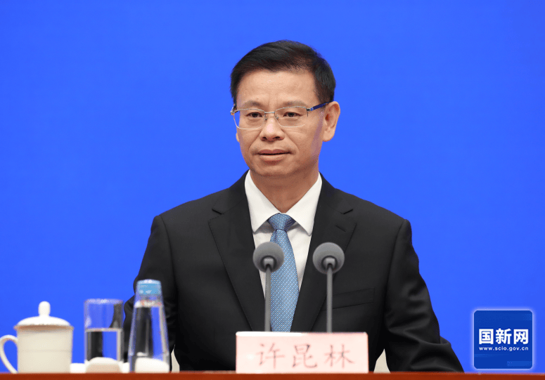 刘小涛任江苏省副省长、代理省长；许昆林辞去江苏省省长职务，此前已任辽宁省委书记