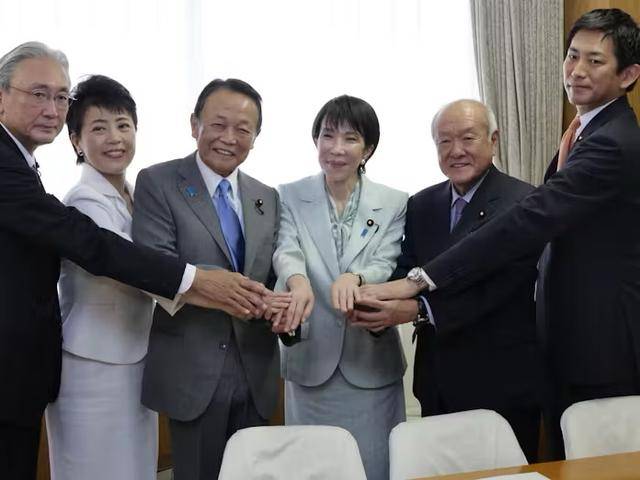 麻生太郎再出山，高市早苗被批是“傀儡”