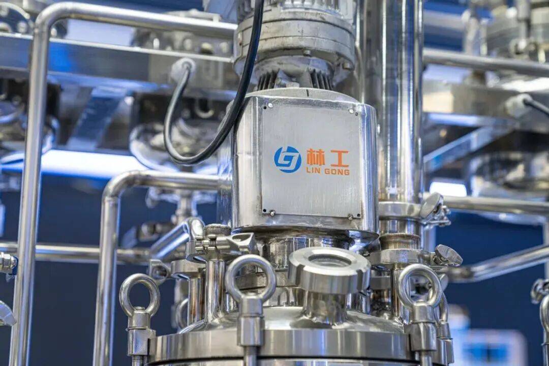 订单排至明年！金湾大厂，征服世界巨头…