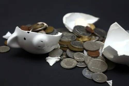 水贝黄金赌局：“买跌”反遇金价暴涨，有人亏到只剩100元