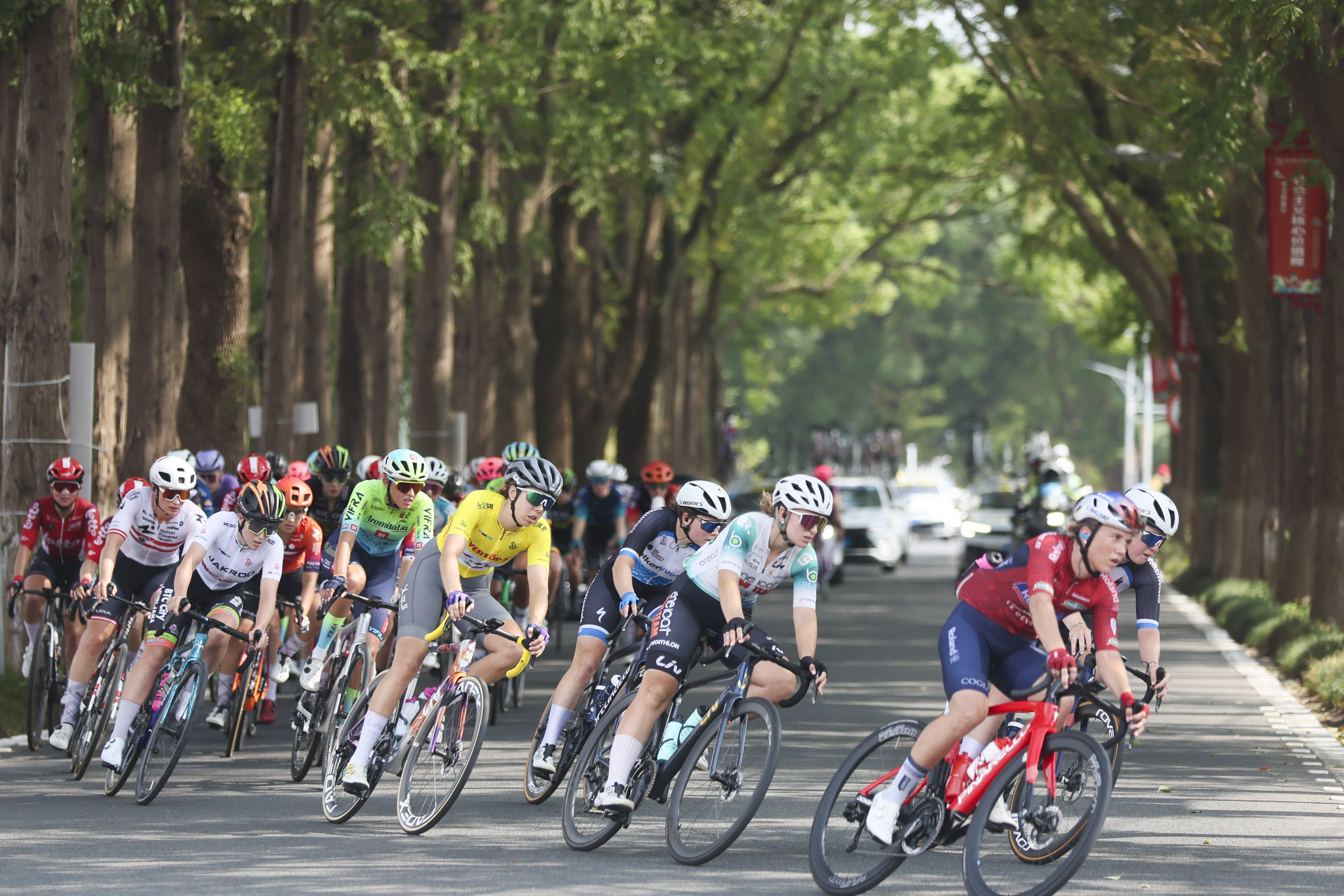 —环崇明岛国际自盟女子公路世界巡回赛:第二赛段赛况