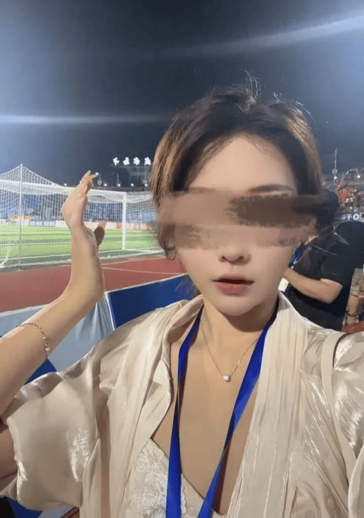 女主播被不明包裹炸伤毁容，警方通报