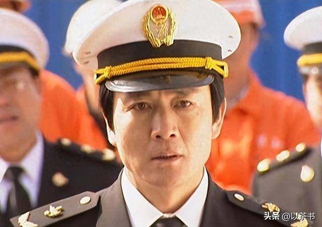 原来他早已去世,15岁演戏44岁走红,47岁患癌离世,哥哥是熟面孔