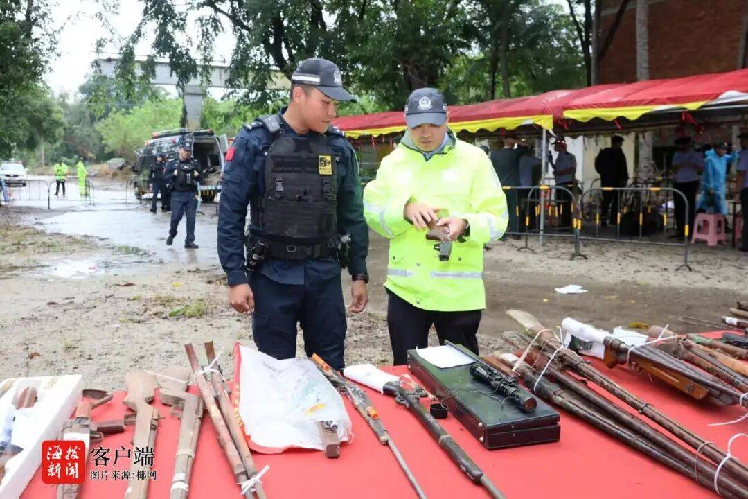 海南警方销毁426支非法枪支!破获涉枪爆刑案47起,抓62人 海南警方销毁426支非法枪支!破获涉枪爆刑案47起,抓62人