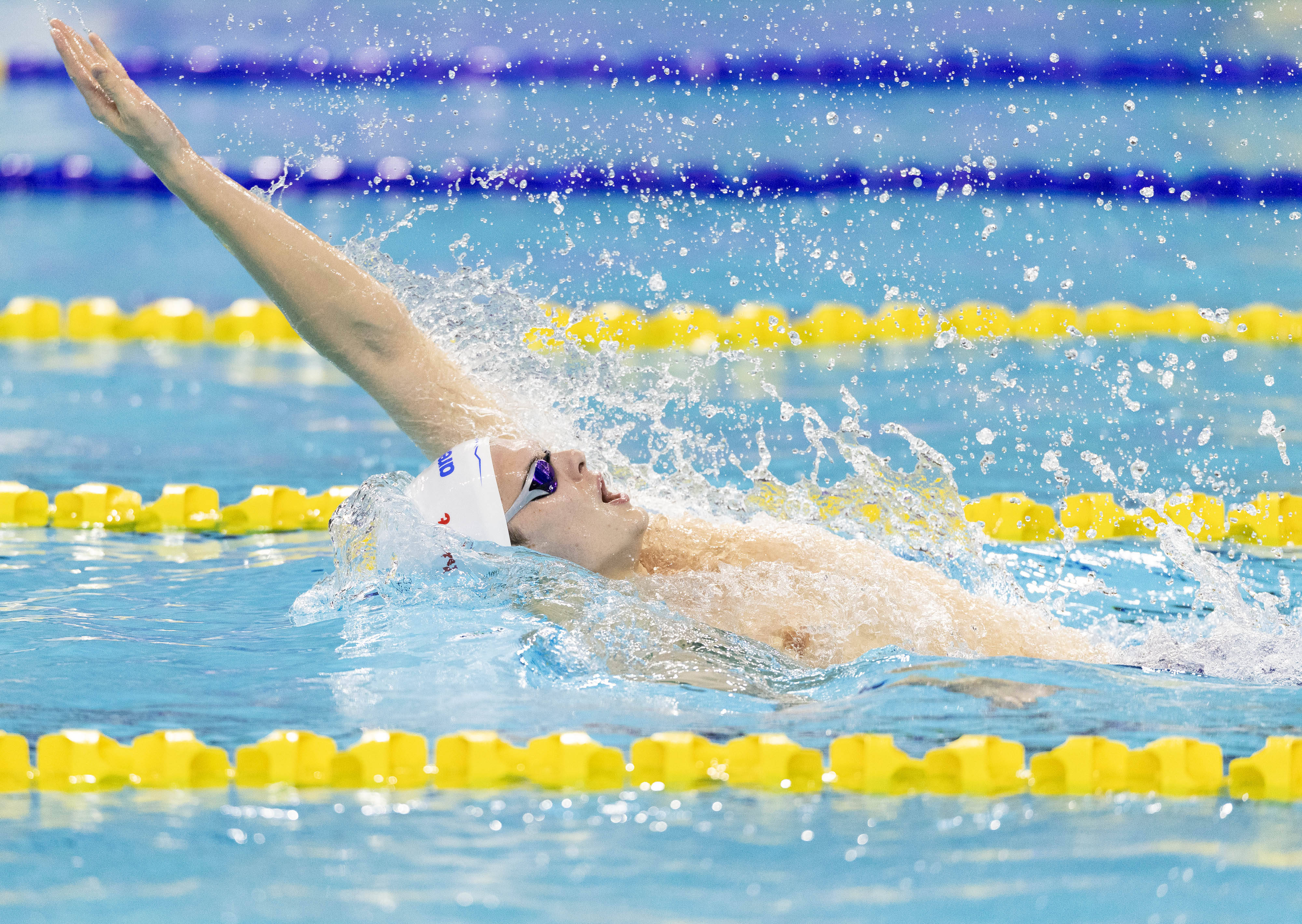 —世界杯多伦多站: 科什夺男子200米仰泳冠军并刷新世界