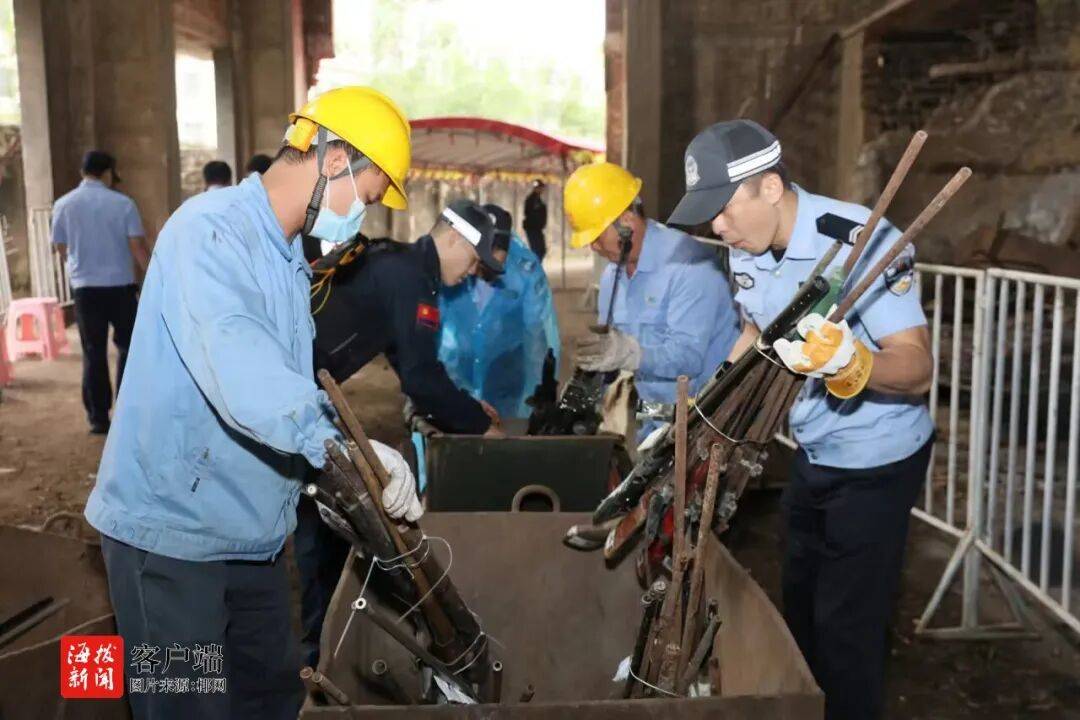 海南警方销毁426支非法枪支!破获涉枪爆刑案47起,抓62人 海南警方销毁426支非法枪支!破获涉枪爆刑案47起,抓62人