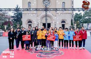 海誓山盟广场见证足球巾帼风采，青岛“3V3足球世界杯”女子组赛事圆满收官