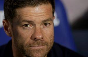 功勋悍将伤停6个月!皇马不想等了,或痛下杀手直接解约,太无情