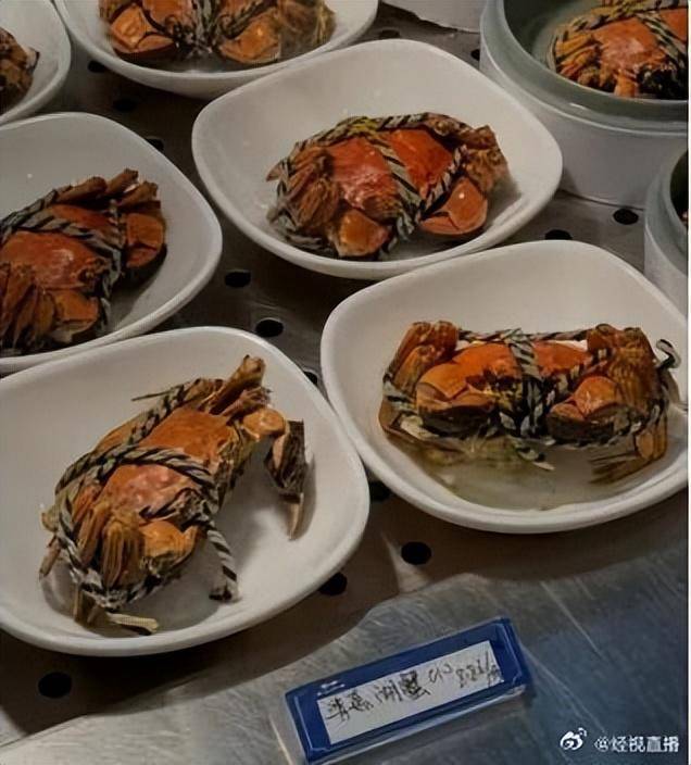 浙江大学食堂的清蒸螃蟹售价8.8元一只，引发热