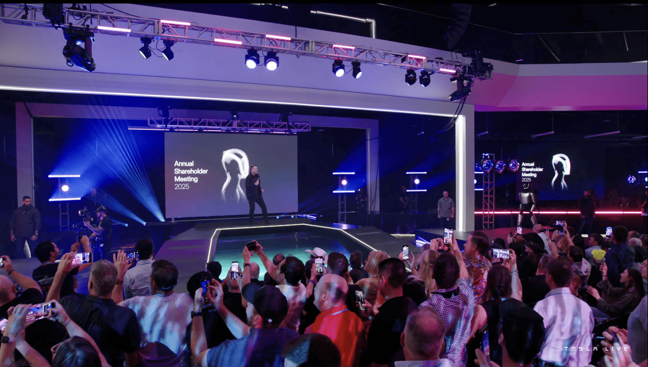 超7成股东同意,万亿美元薪酬留住马斯克!特斯拉的豪赌开始了