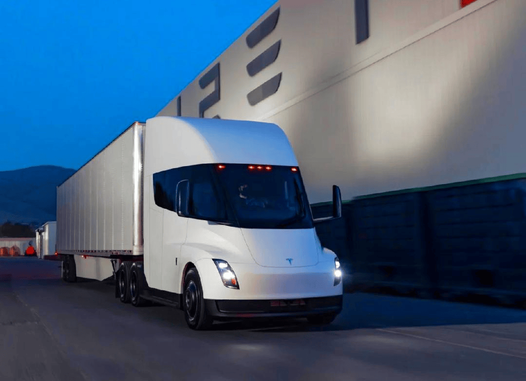 马斯克可能真觉得，造车没意思了。