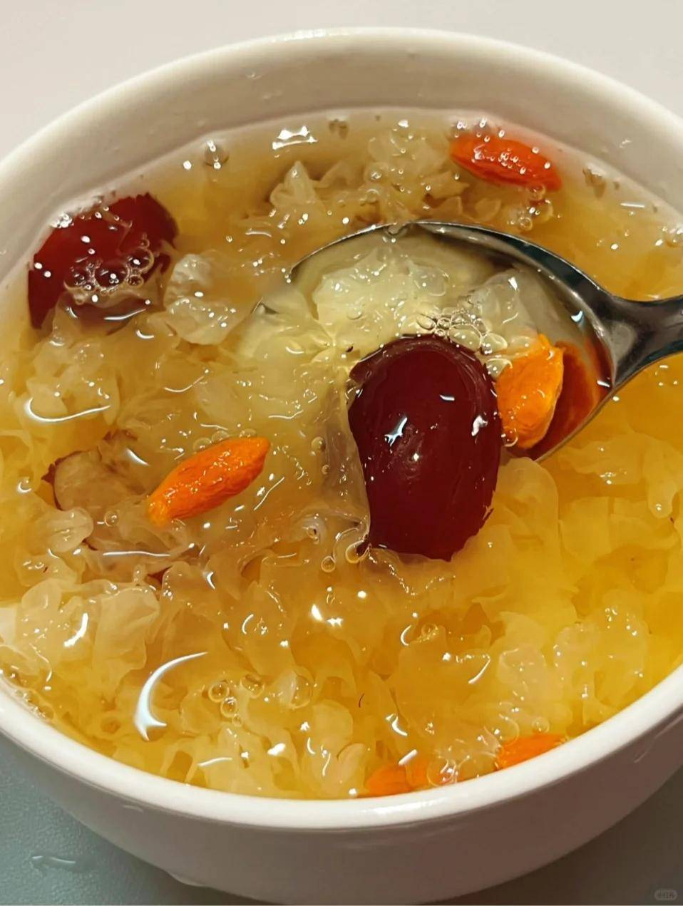 熬银耳汤,别直接煮!教你秘诀,黏稠出胶超清甜_胶质_老公_时间