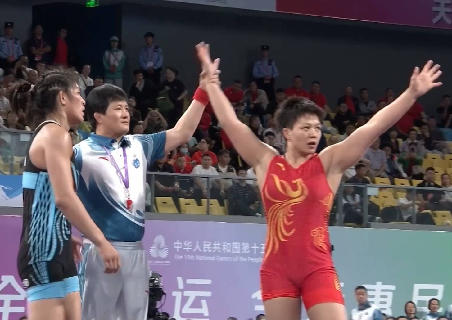 全运会|摔跤名将龙佳为云南斩获开幕后首枚竞技金牌