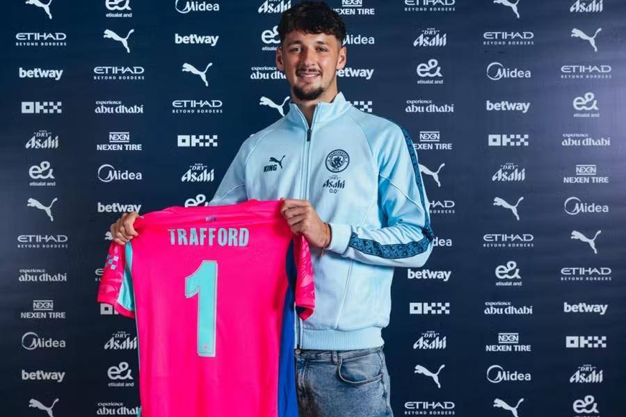 46场仅丢16球！曼城门神遭多纳鲁马挤压，冬窗逃亡能圆梦？