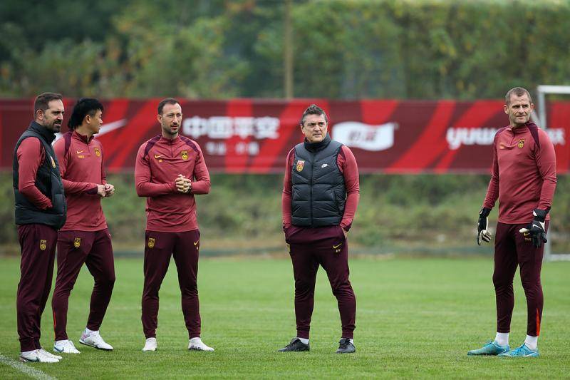 熊猫杯｜U22国足末轮战 乌兹别克斯坦排兵布阵有讲究