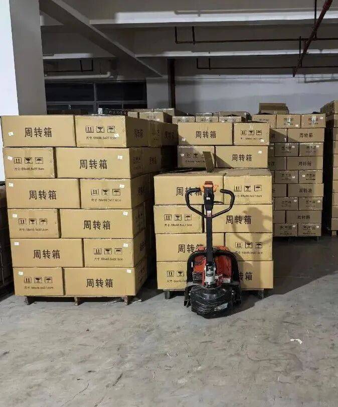 货值近20万元！佛山查处一隐蔽化妆品生产窝点，涉案产品超10万瓶